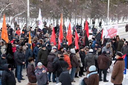 Лозунги акции протеста в Томске: "Пахана" фальсификаторов - Путина - в отставку!"