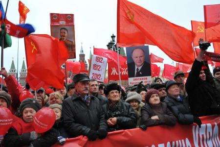 Протестный митинг КПРФ на Манежной площади собрал до 20 тысяч сторонников партии и гражданских активистов (фоторепортаж)