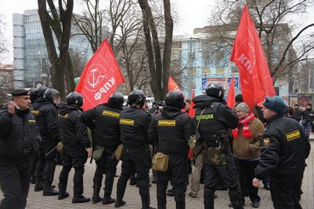 Ростовчане вышли на улицы, протестуя против фальсификации выборов