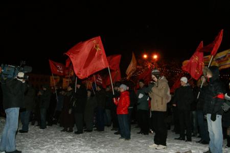 "Фальсификаторов к ответу!" В Кирове состоялся массовый общественный митинг протеста против грязных выборов