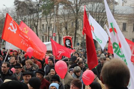 Видео и фоторепортаж ТП "Советская Кубань": Полуторатысячный митинг протеста в Краснодаре - «Россия без Путина, Кубань без Ткачева!»