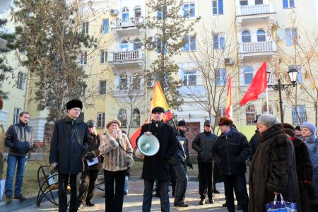 В Астрахани продолжаются акции протеста
