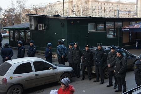 В Ростов-на-Дону стянуты подразделения ОМОНа