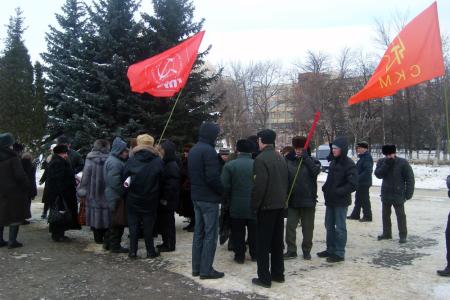 Коммунисты Пензы встали на защиту работников МУПов