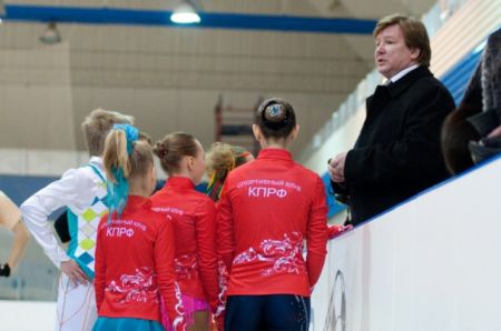 Новогодний открытый урок фигуристов Спортивного Клуба КПРФ 