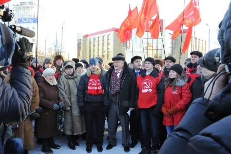 «Надеюсь на вашу поддержку!» Г.А. Зюганов посетил с рабочим визитом город Новомосковск Тульской области