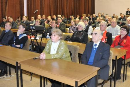 Г.А.Зюганов – наш Президент! Власть и собственность — народу! Послание кандидата в президенты от КПРФ к депутатскому корпусу партии превратилось в манифестацию запроса общества на приход к власти президента-коммуниста