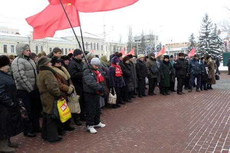 Митинг в Тамбове: "За честные выборы! Зюганов наш президент!"