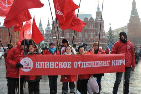 Г.А. Зюганов на митинге  в Москве: «Мы сумеем организовать честные  выборы и отправим в отставку вороватую власть!» (Видео)