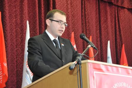 Г.А.Зюганов – наш Президент! Власть и собственность — народу! Послание кандидата в президенты от КПРФ к депутатскому корпусу партии превратилось в манифестацию запроса общества на приход к власти президента-коммуниста