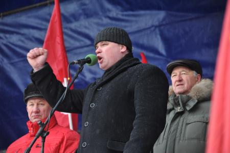 Г.А. Зюганов на митинге  в Москве: «Мы сумеем организовать честные  выборы и отправим в отставку вороватую власть!» (Видео)