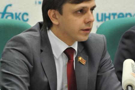 Г.А. Зюганов: «Желание всей страны – провести честные и достойные выборы». Лидер КПРФ выступил на пресс-конференции в информационном агентстве «Интерфакс»