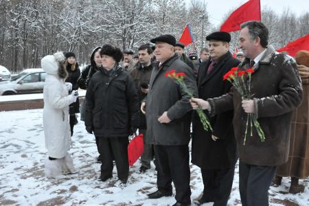 «Без космических систем, ракетной и авиационной техники наша страна не выживет». Рабочая поездка Г.А. Зюганова в город Королев