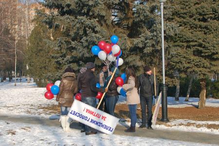 Путинг по-краснодарски: Чем ближе выборы, тем громче крики лживых пропагандистов. Ну и, конечно, все больше каши, танцев и напитков...
