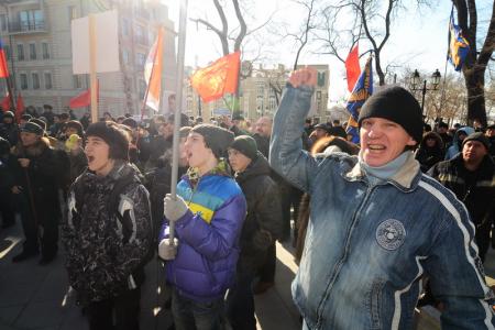 Освободим Добби от рабской работы! Протестный митинг коммунистов прошел во Владивостоке
