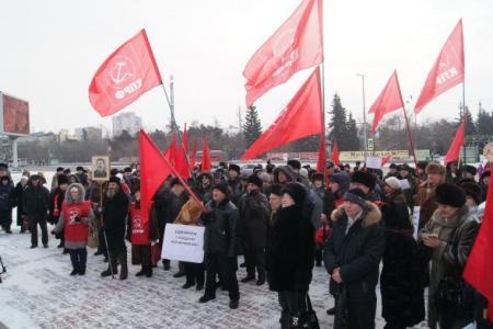 Красноярский край: Митинг в честь 94-й годовщины образования вооруженных сил страны