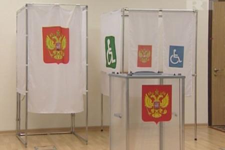 Штаб Путина приглашает на подписание скандального договора о выборах. А сам Путин улетел в другой конец страны