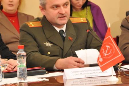 Голосуешь за Зюганова – выбираешь экономическую стабильность и спокойствие за будущее своих детей! Подписано соглашение в поддержку народного кандидата в Президенты