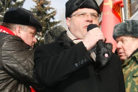"Армии нужен новый главнокомандующий – Г.А. Зюганов!" Состоялась массовая акция коммунистов Воронежской области