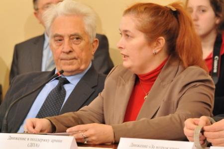 Голосуешь за Зюганова – выбираешь экономическую стабильность и спокойствие за будущее своих детей! Подписано соглашение в поддержку народного кандидата в Президенты