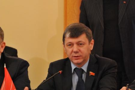 Голосуешь за Зюганова – выбираешь экономическую стабильность и спокойствие за будущее своих детей! Подписано соглашение в поддержку народного кандидата в Президенты