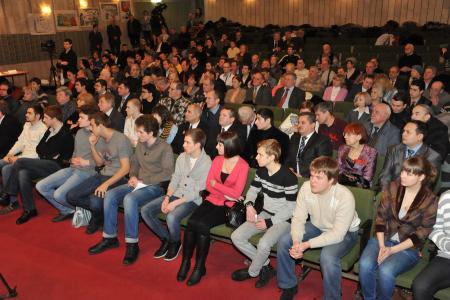 Максимальная мобилизация! Г.А. Зюганов провел встречу с представителями КПРФ в избирательных комиссиях