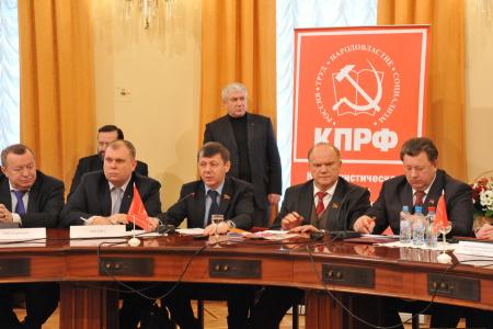 Голосуешь за Зюганова – выбираешь экономическую стабильность и спокойствие за будущее своих детей! Подписано соглашение в поддержку народного кандидата в Президенты