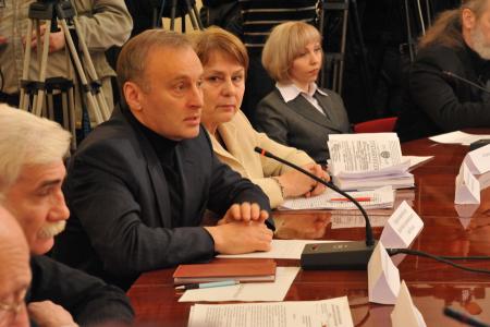 Голосуешь за Зюганова – выбираешь экономическую стабильность и спокойствие за будущее своих детей! Подписано соглашение в поддержку народного кандидата в Президенты