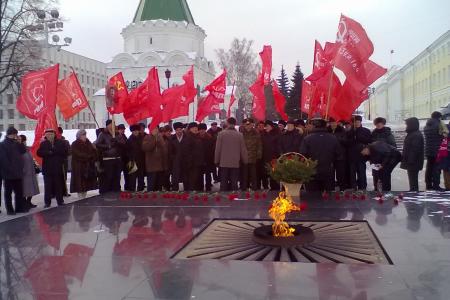 Нижний Новгород. Красные флаги взвились над Кремлем!