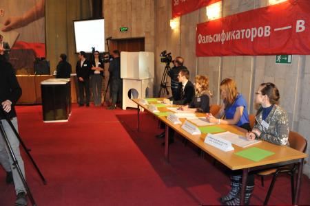 Максимальная мобилизация! Г.А. Зюганов провел встречу с представителями КПРФ в избирательных комиссиях