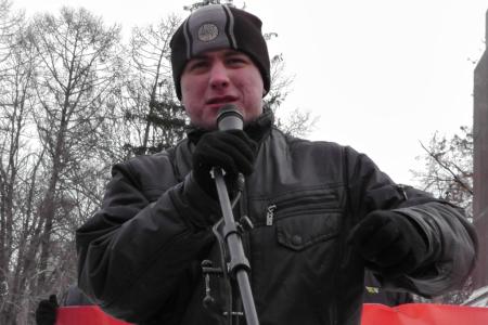 День Советской Армии и Военно-Морского Флота в Саратовской области: Зюганова - в президенты, Алимову - в губернаторы!