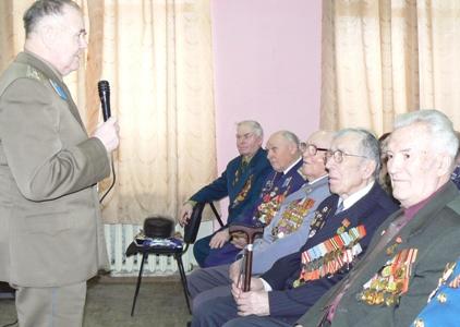 Коммунисты Кургана провели концерт в честь Дня Советской Армии