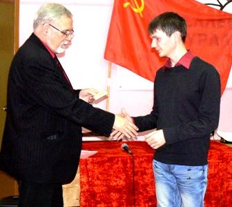Коммунисты Кургана провели концерт в честь Дня Советской Армии