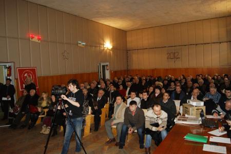 Северная Осетия: Состоялась встреча коммунистов с жителями Промышленного района г. Владикавказа