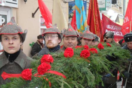 Калуга: Армия – будь с народом! Вместе – победим!