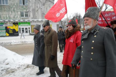 Калуга: Армия – будь с народом! Вместе – победим!
