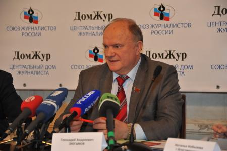 Красный цвет Интернету к лицу. Г.А. Зюганов встретился с блогерами и общественными активистами