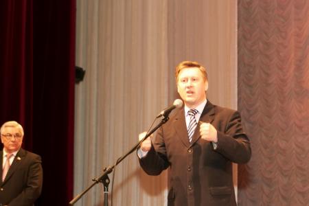 Новосибирск. Анатолий Локоть поздравил областной Совет ветеранов с 40-летием