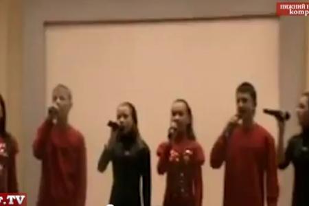 Видео. Нижегородская область, Дзержинск: Депутат-коммунист А.Терентьев помогает детским домам