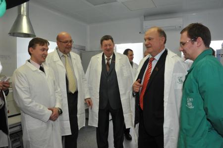 Г.А. Зюганов: «Мы народ-победитель, и не можем согласиться с тем, что нами будут править воры и предатели». Завершился визит лидера КПРФ во Владимир