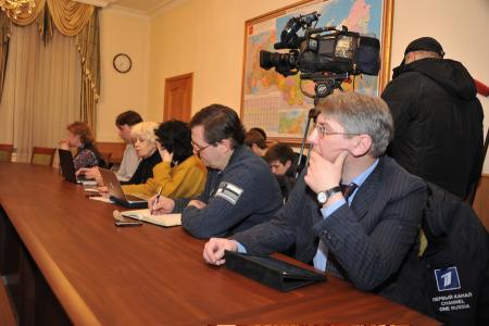 Работа выборного штаба кандидата в Президенты Российской Федерации Геннадия Зюганова (Фоторепортаж)