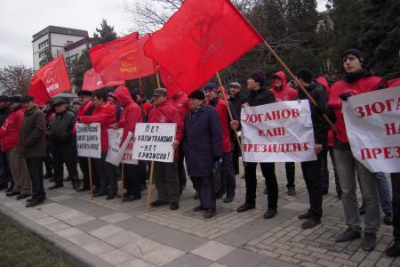 Республика Дагестан: Митинг "За честные и чистые выборы выборы!" в Махачкале