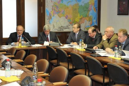 Г.А. Зюганов: Мы назовем всех нарушителей поименно! Секретариат ЦК КПРФ обсудил план первоочередных политических действий 