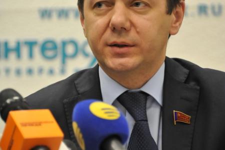 Г.А. Зюганов: «Нельзя быть победителем в разгромленной стране!» Репортаж о пресс-конференции лидера КПРФ в ИА «Интерфакс»