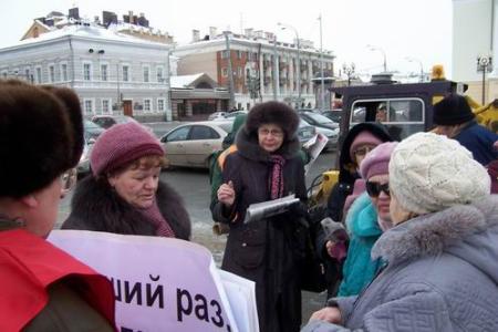 Акция протеста в Казани против нелегитимных выборов президента РФ