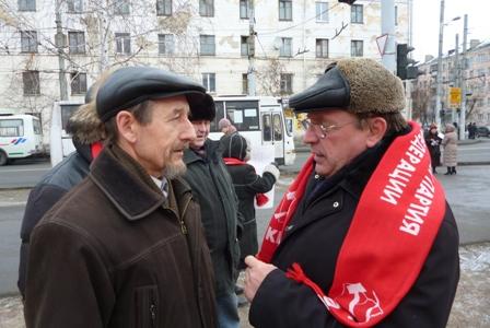 В "гробу" мы видели ваши выборы. Акция протеста курганских коммунистов