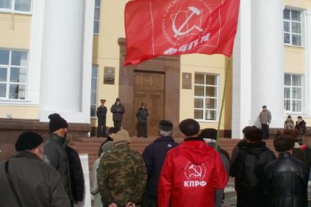 Ульяновск: Ветераны военной службы против базы НАТО