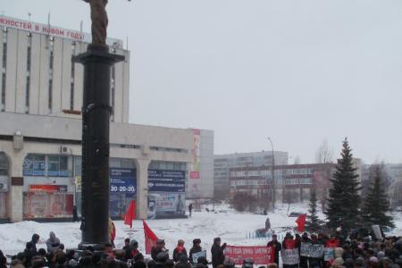 Ульяновск, 26 марта 2012 года: «Не лезь, НАТО! Получишь гранату!»