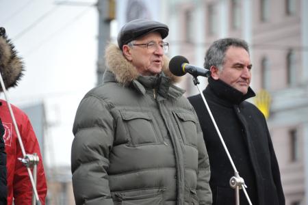 «День выборов 4 марта закрутил нашу страну в одну большую «карусель». В Москве, в Новопушкинском сквере прошел протестный митинг КПРФ по итогам выборов