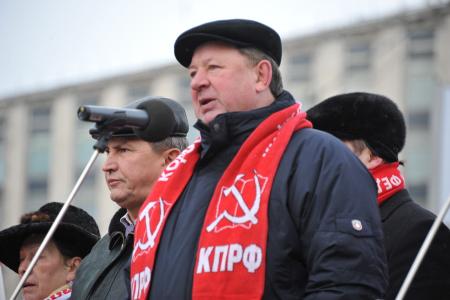 «День выборов 4 марта закрутил нашу страну в одну большую «карусель». В Москве, в Новопушкинском сквере прошел протестный митинг КПРФ по итогам выборов